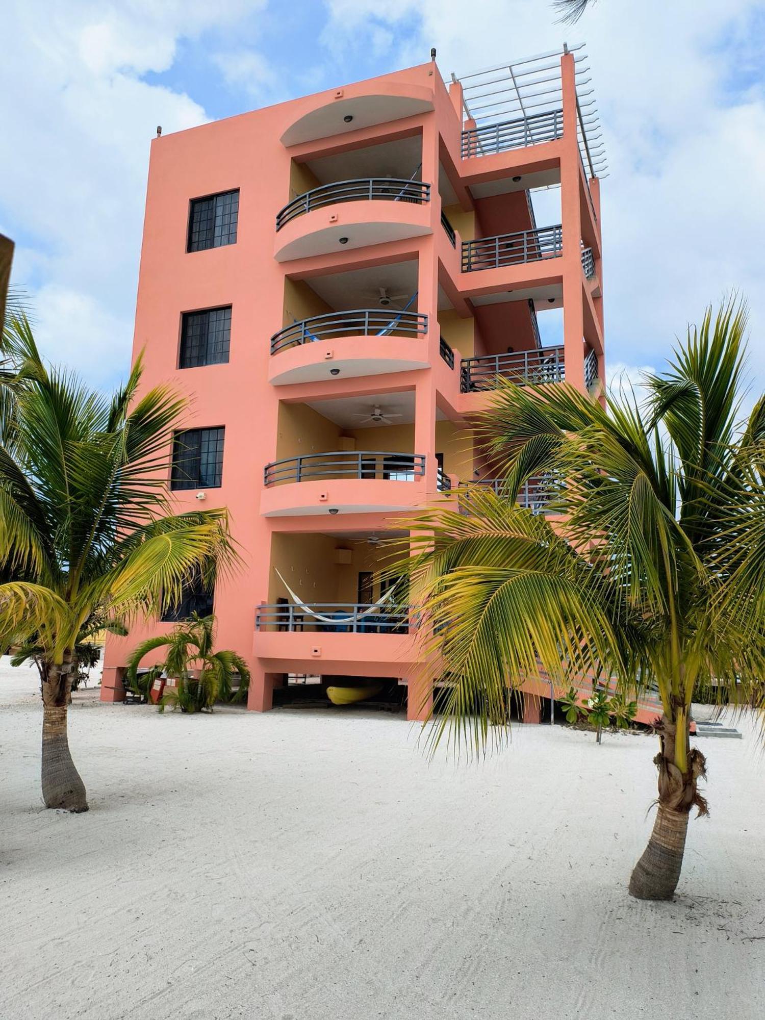 Bay Towers Aparthotel Caye Caulker Buitenkant foto