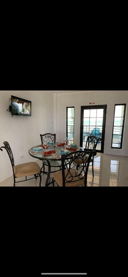Bay Towers Aparthotel Caye Caulker Buitenkant foto